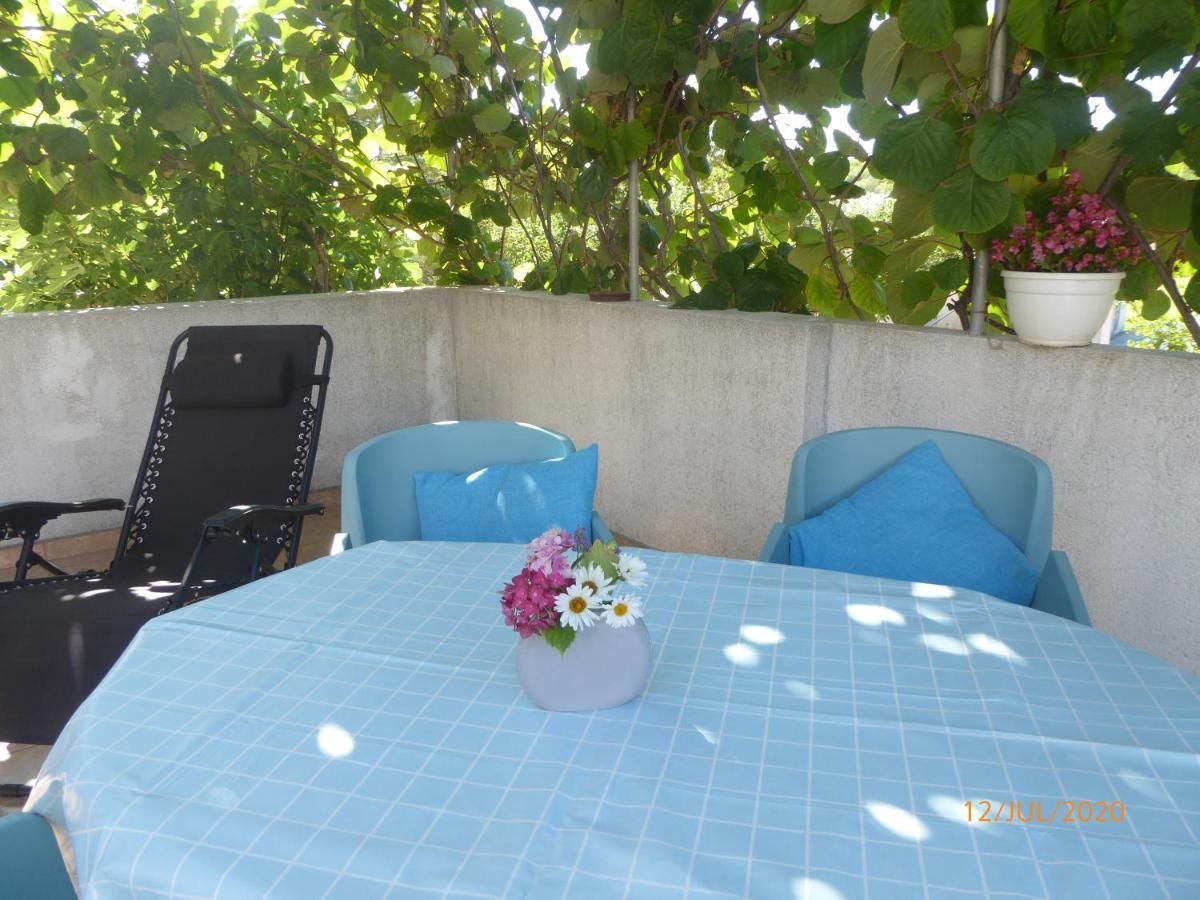 Apartments Orsic Krk Town Exterior photo