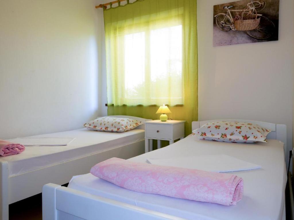 Apartments Orsic Krk Town Exterior photo