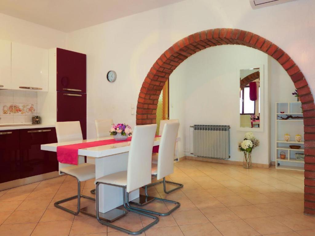 Apartments Orsic Krk Town Exterior photo